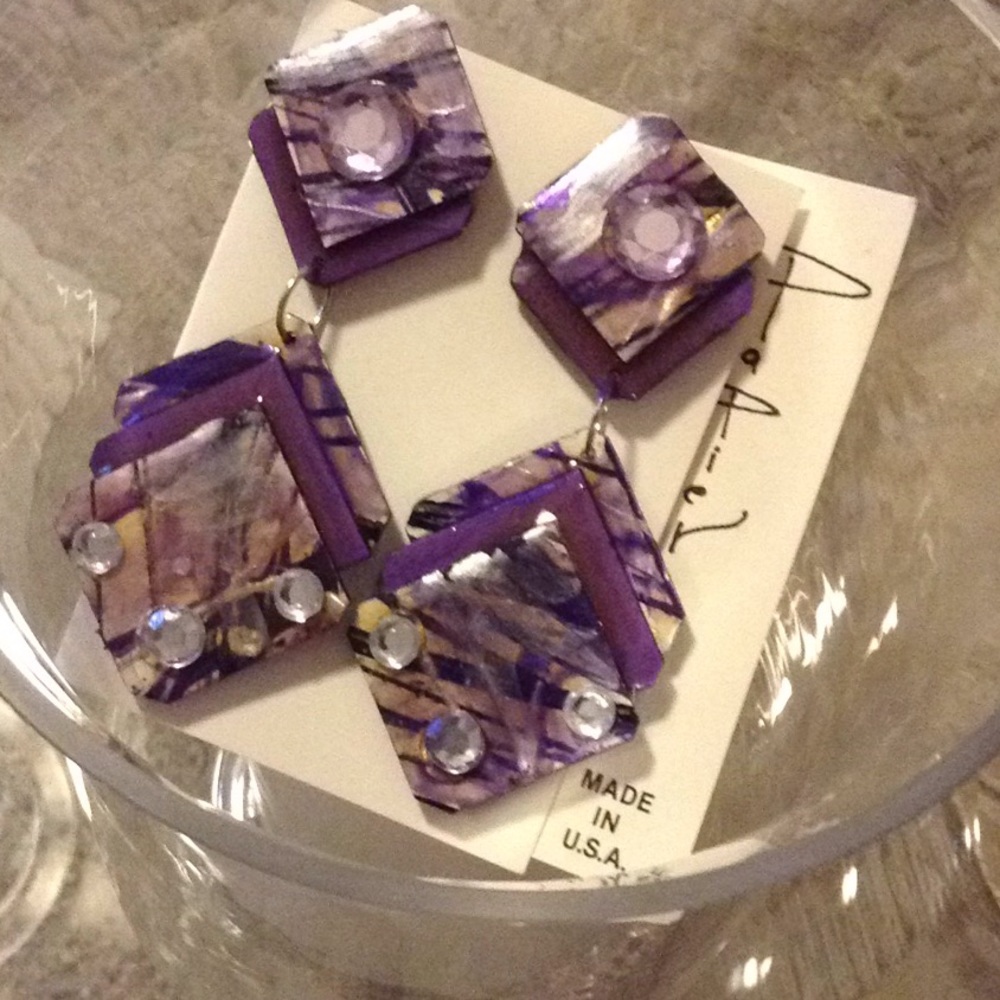Swirls retro hand made earrings purple pearl